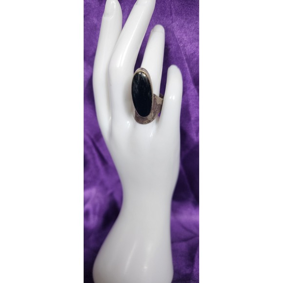 Jewelry - VTG Mexico Taxco 925 Sterling Silver Black Onyx Oval Ring Size 8.25 READ